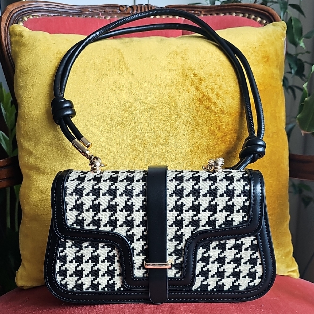 Black and Cream Houndstooth Shoulder Bag
